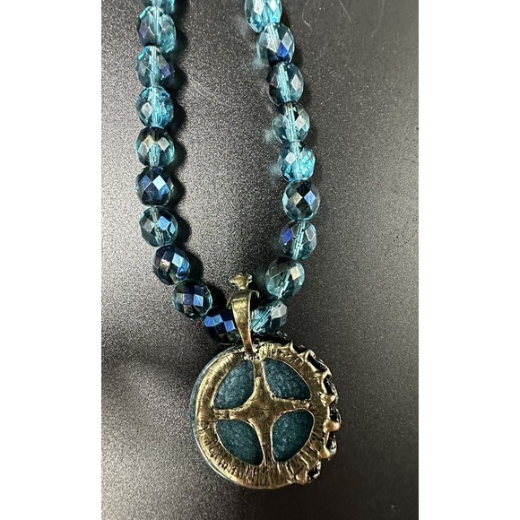 Turquoise Colored Crystal Beaded Costume Necklace Round Rhinestone Medalion - Picture 5 of 6